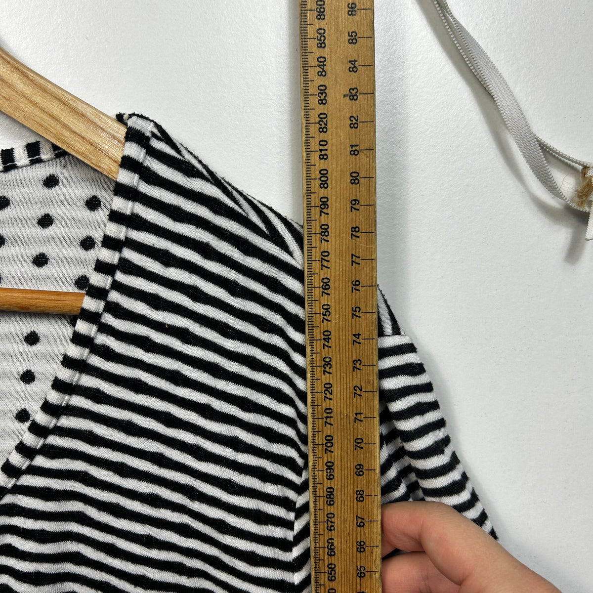 Taking Shape Black and White Cotton Top - Size 16/18