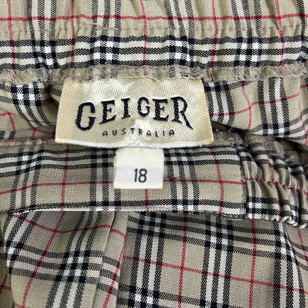 Vintage Geiger Beige Check Plus Size Cropped Pants - Size 16/18