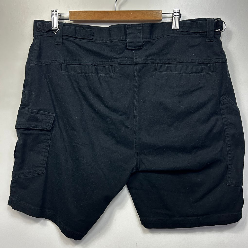 Traders 308 Workwear Black Cotton Cargo Shorts - Size 20