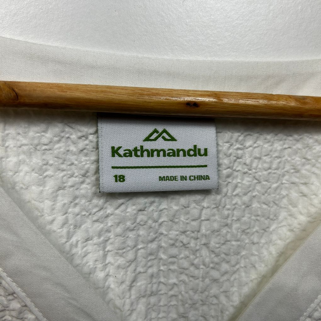 Kathmandu White Plus Size Top - Size 18