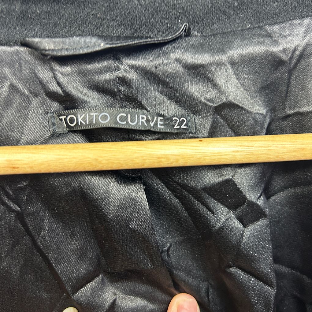 Tokito Curve Black Blazer Jacket - Size 22