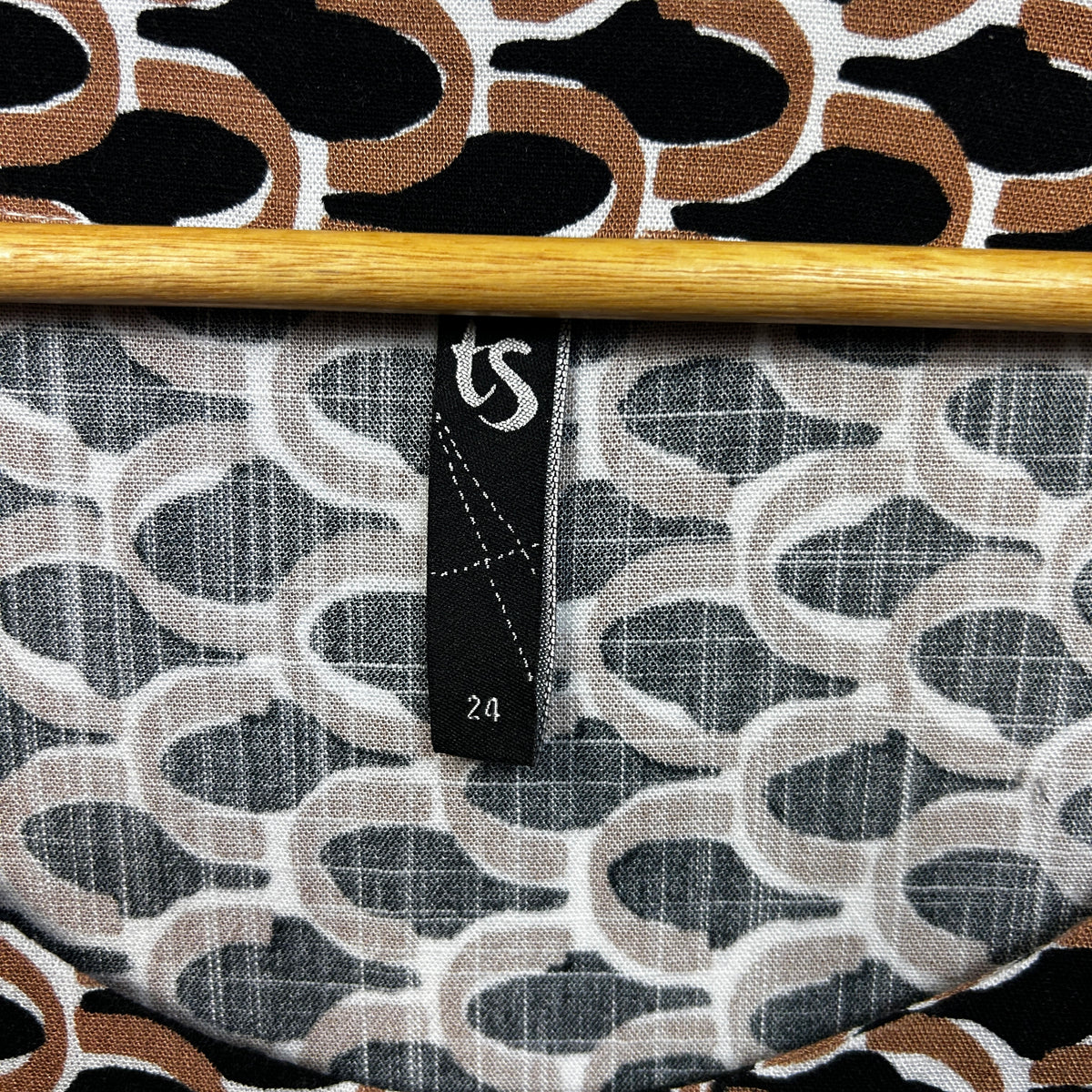 Taking Shape Brown Print Plus Size Top - Size 24