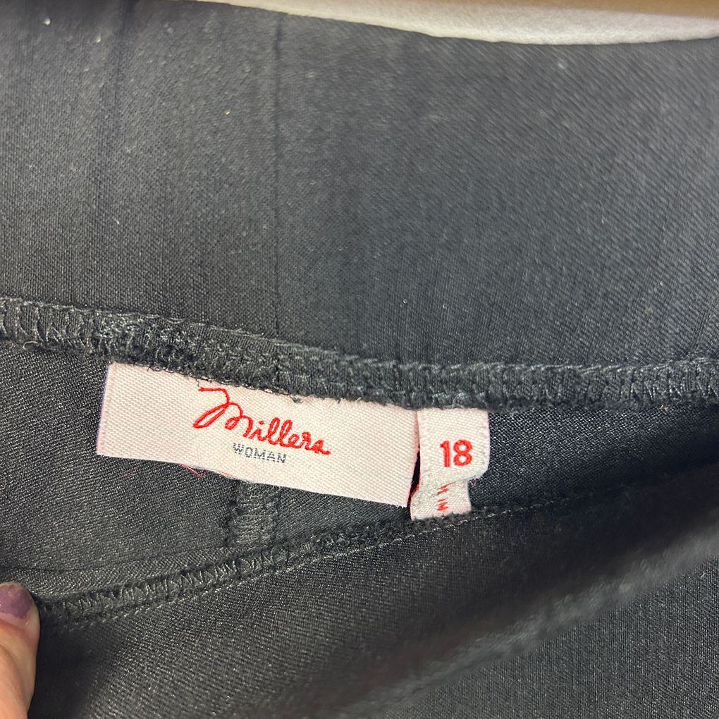Millers Black Shorts - Size 18
