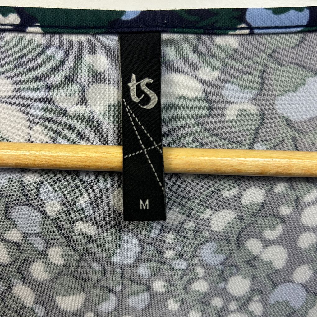Taking Shape Navy Print Top - Size 18/M