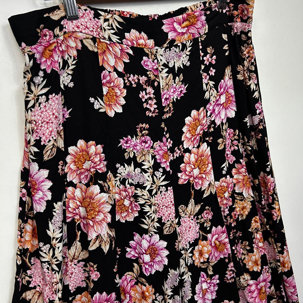 Label of Love Black Floral Wide Leg Pants - Size XL