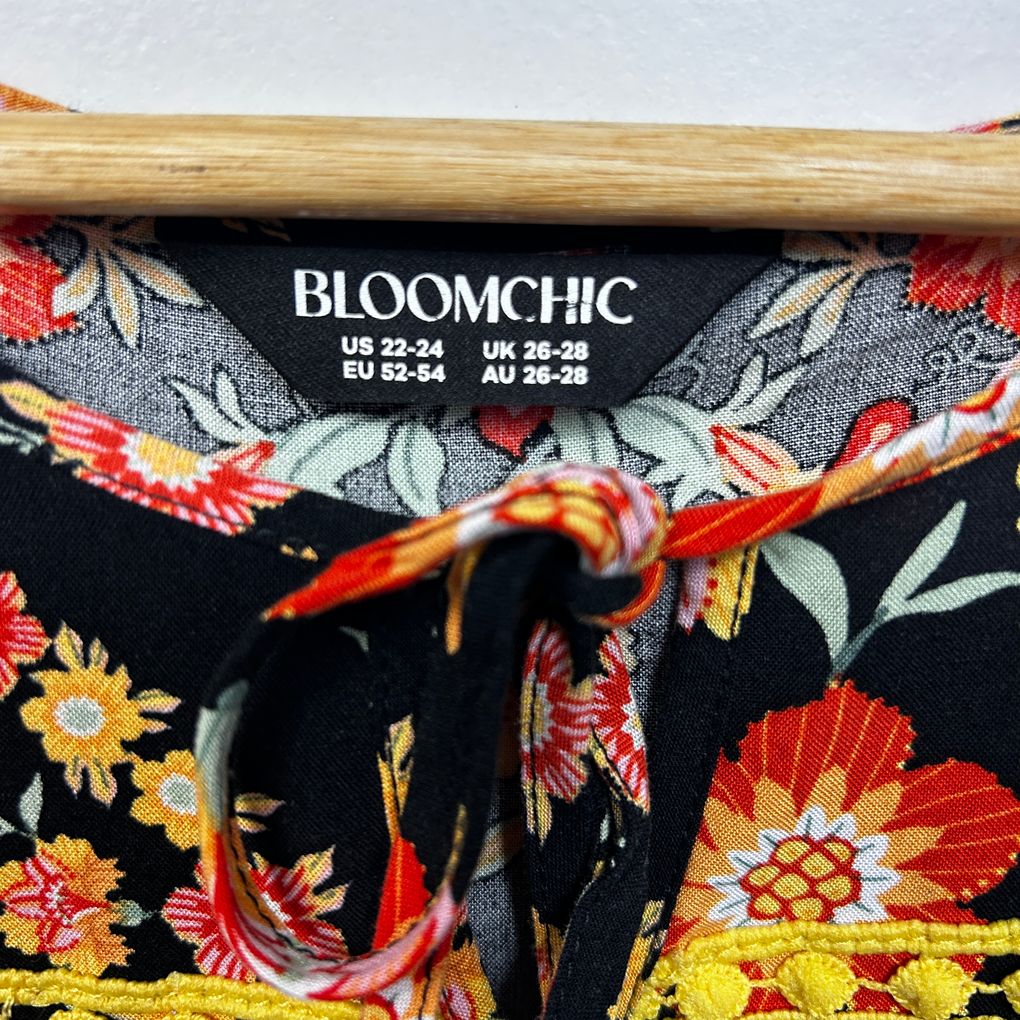 Bloomchic Black Floral Dress - Size 26-28