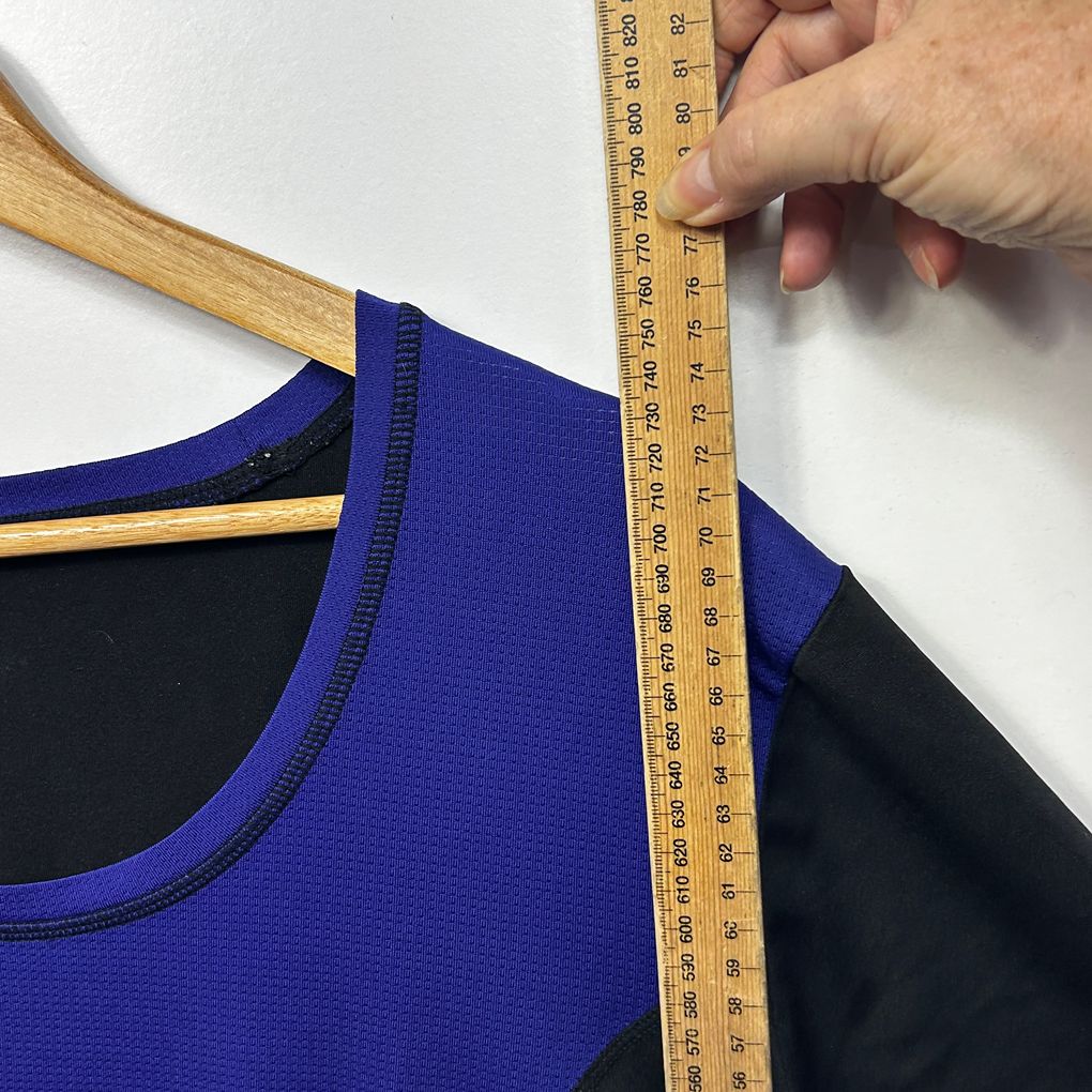 Taking Shape Blue and Black Activewear Top - 18/20