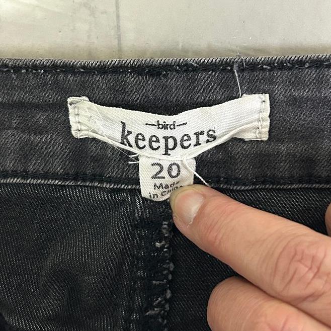 Bird Keepers Black Jeans - Size 20