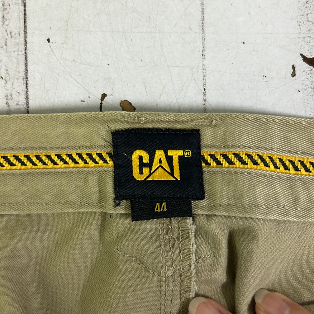 CAT Khaki Cotton Workwear Mens Cargo Shorts - Size 44