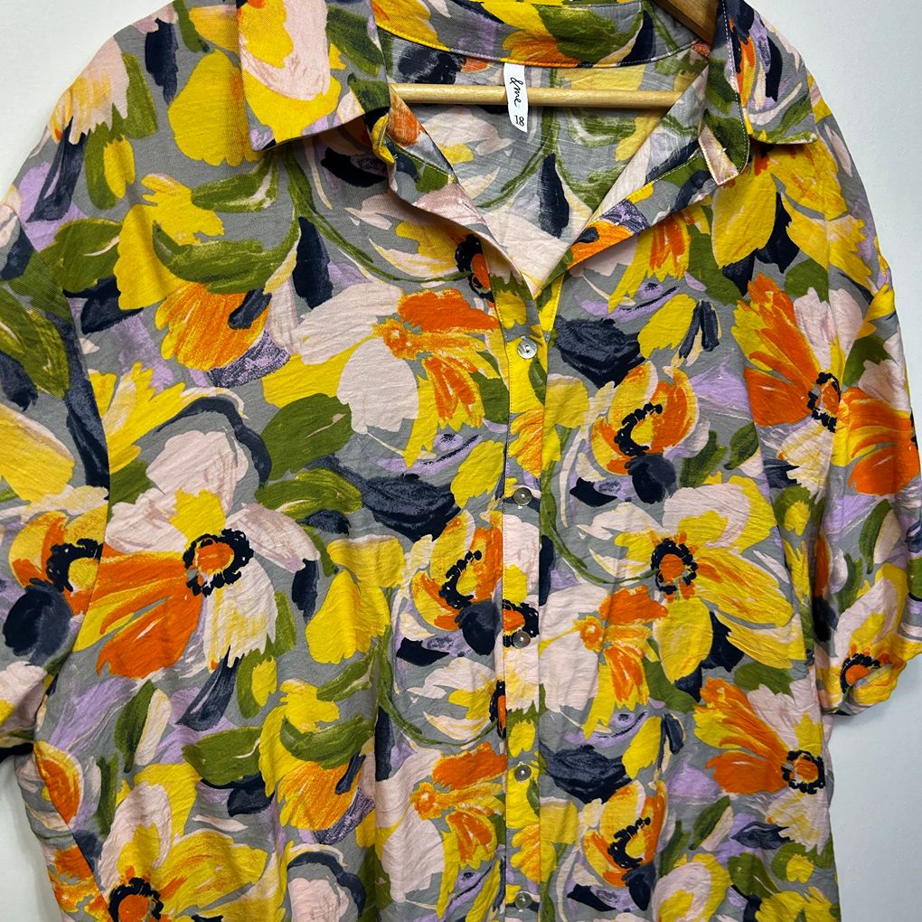 &me Multicoloured Floral Plus Size Shirt - Size 18