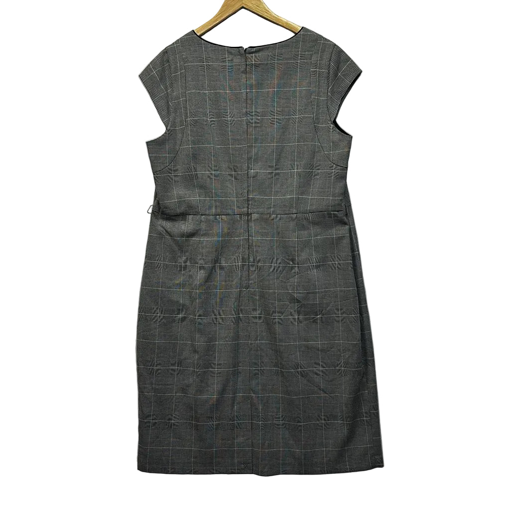 Preview Grey Plus Size Check Dress - Size 20