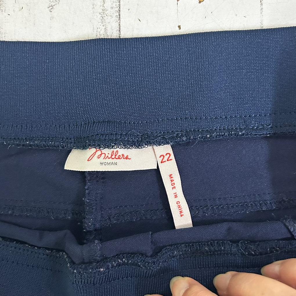 Millers Navy Plus Size Capri Cropped Pants - Size 22