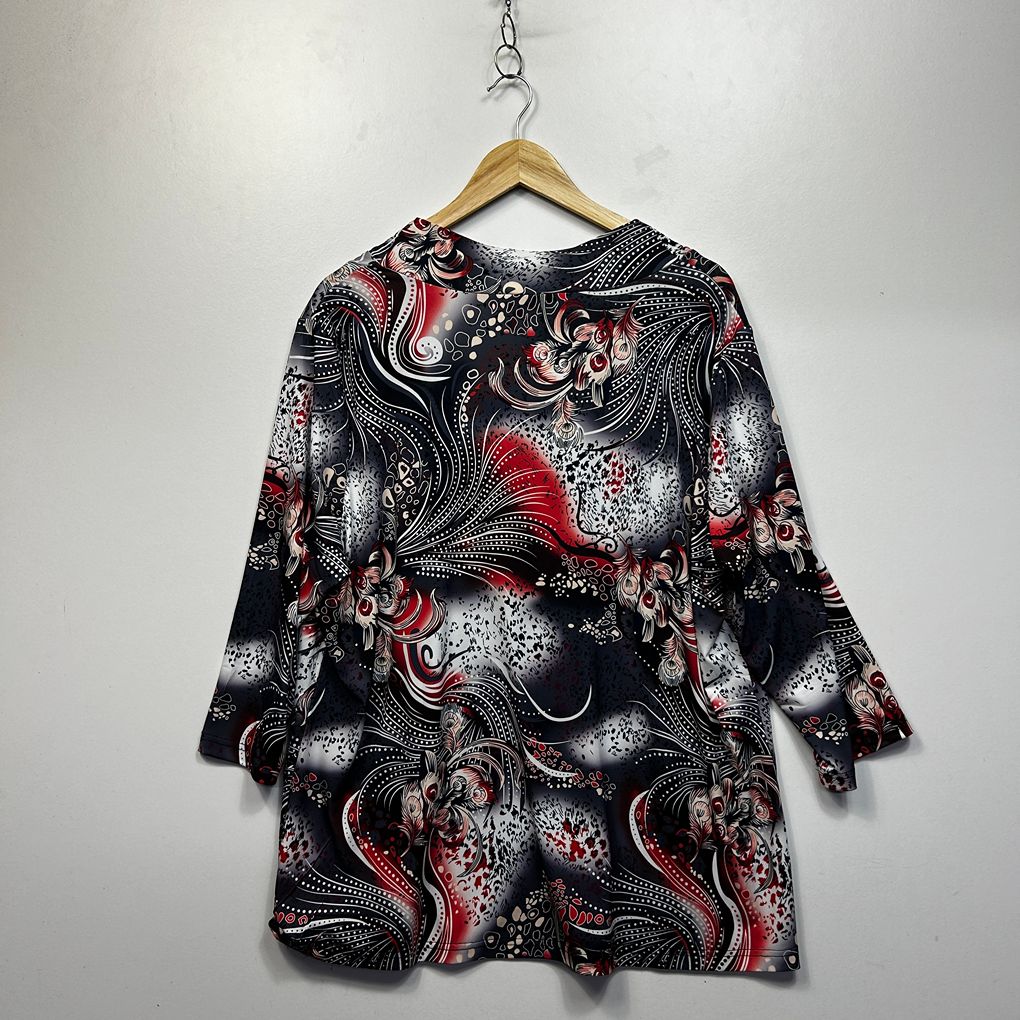 Established Black Plus Size Printed Top - Size 20