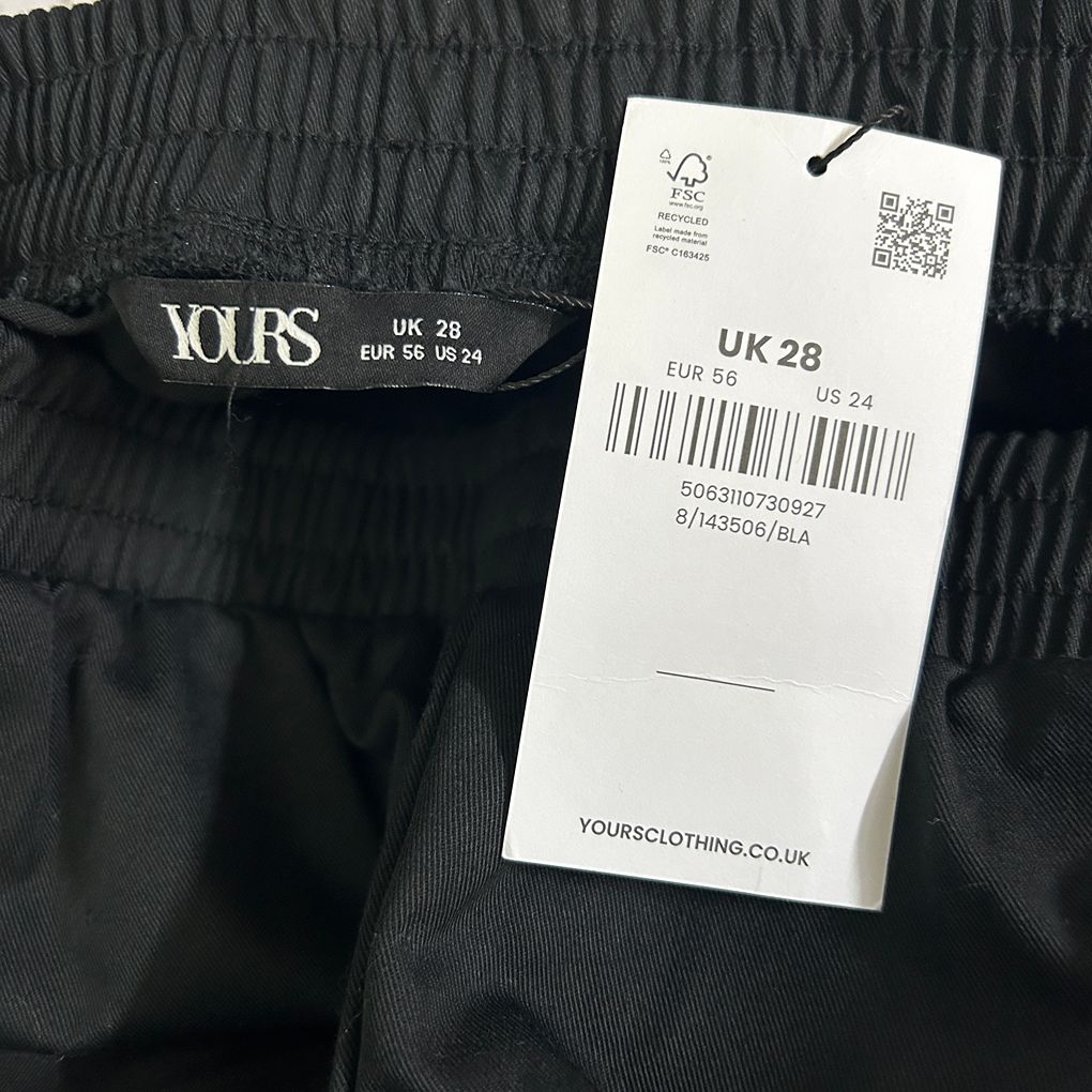 Yours Black Cotton Cargo Pants - Size 28