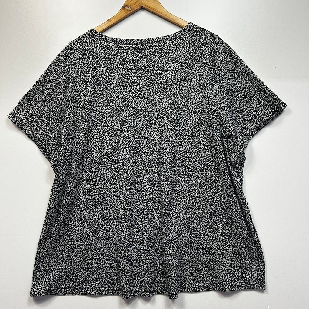 CCX Black Leopard Top - Size 22/24/XXL