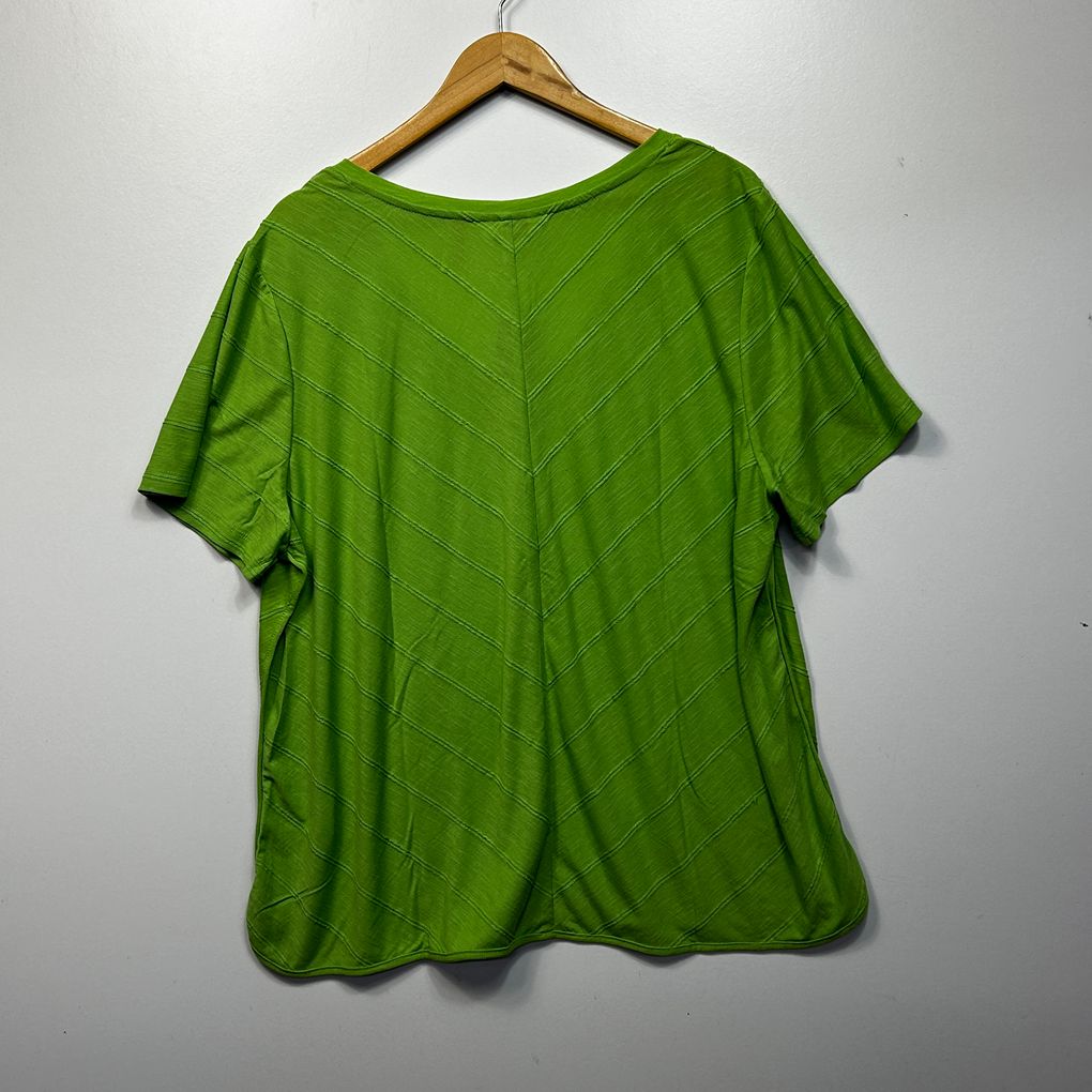 Millers Green Ribbed Top - Size 20
