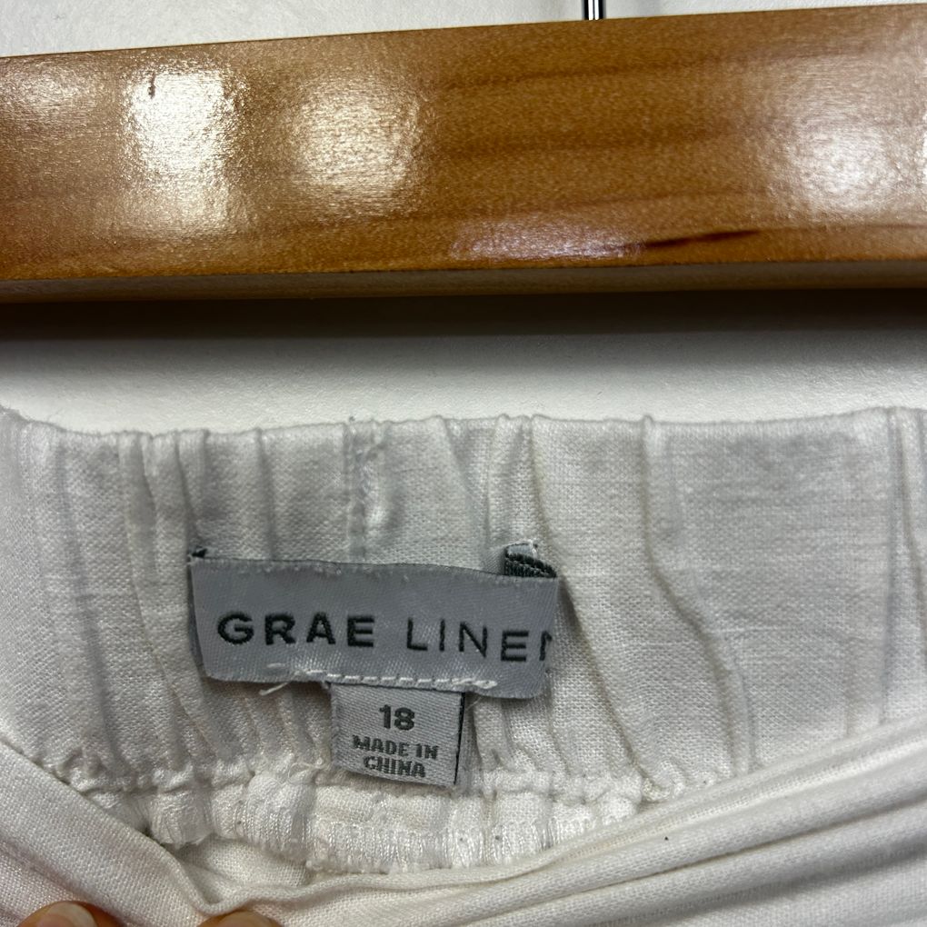 Suzanne Grae White Plus Size Linen Cropped Pants - Size 18