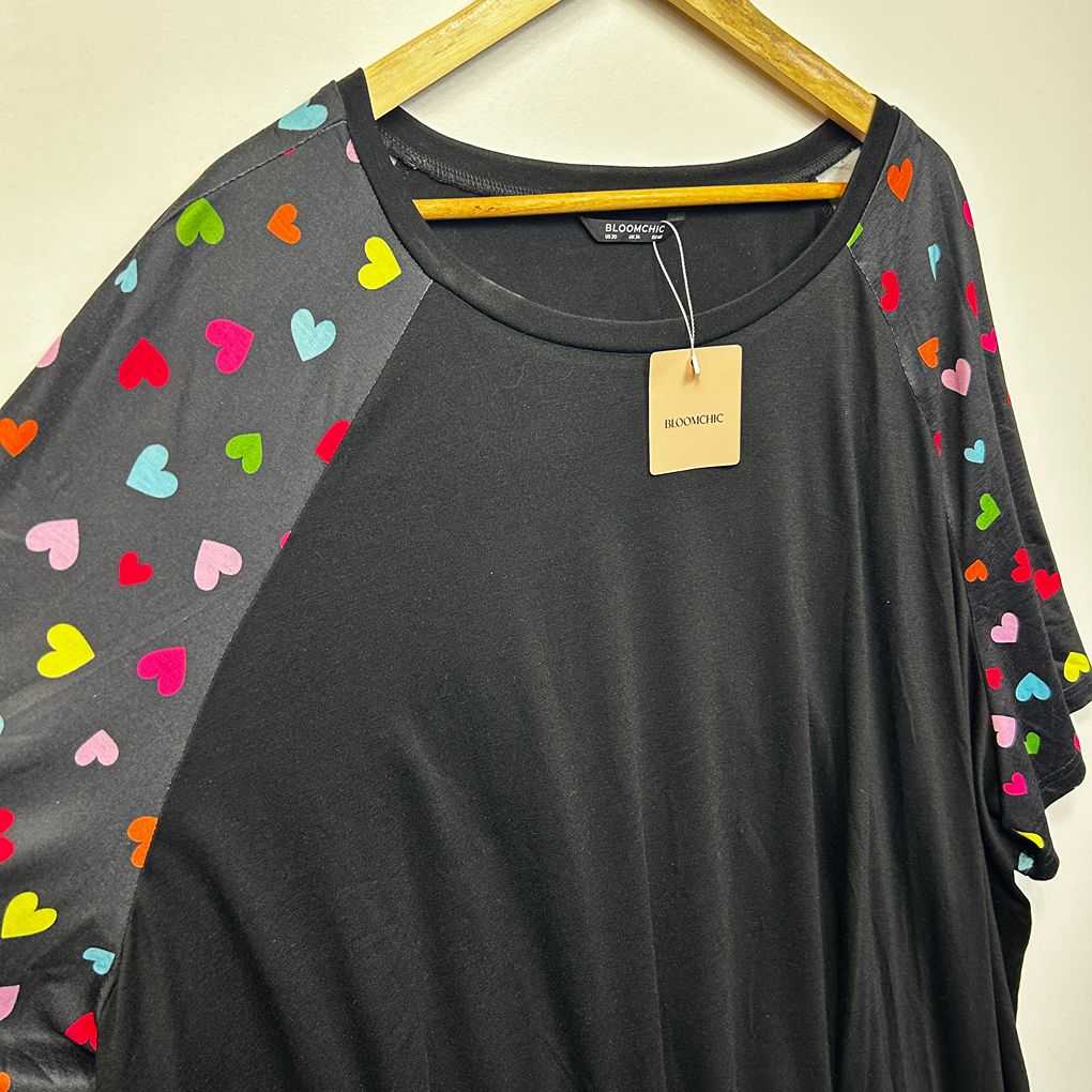Bloomchic Black Hearts Plus Size T-Shirt - Size 30 - 34
