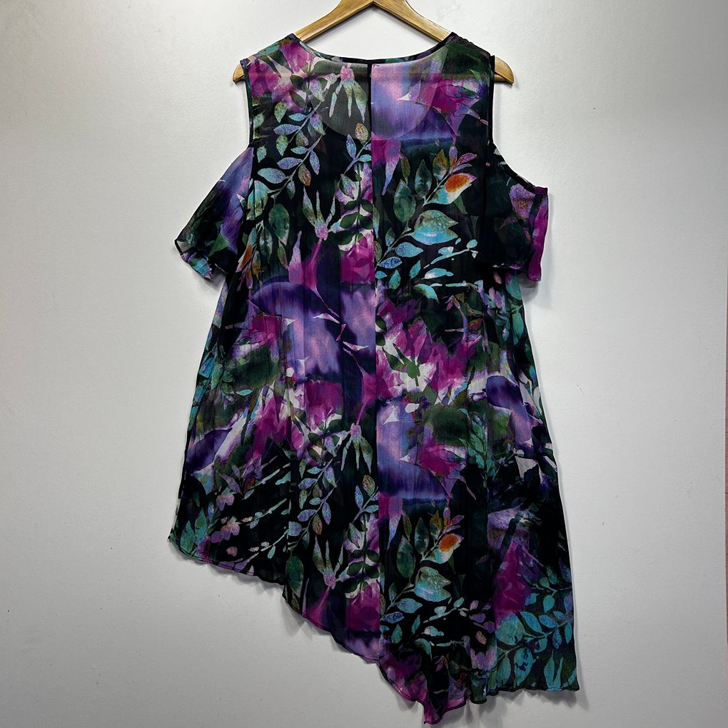 Taking Shape Purple Floral Sheer Tunic Top - Size 16/18