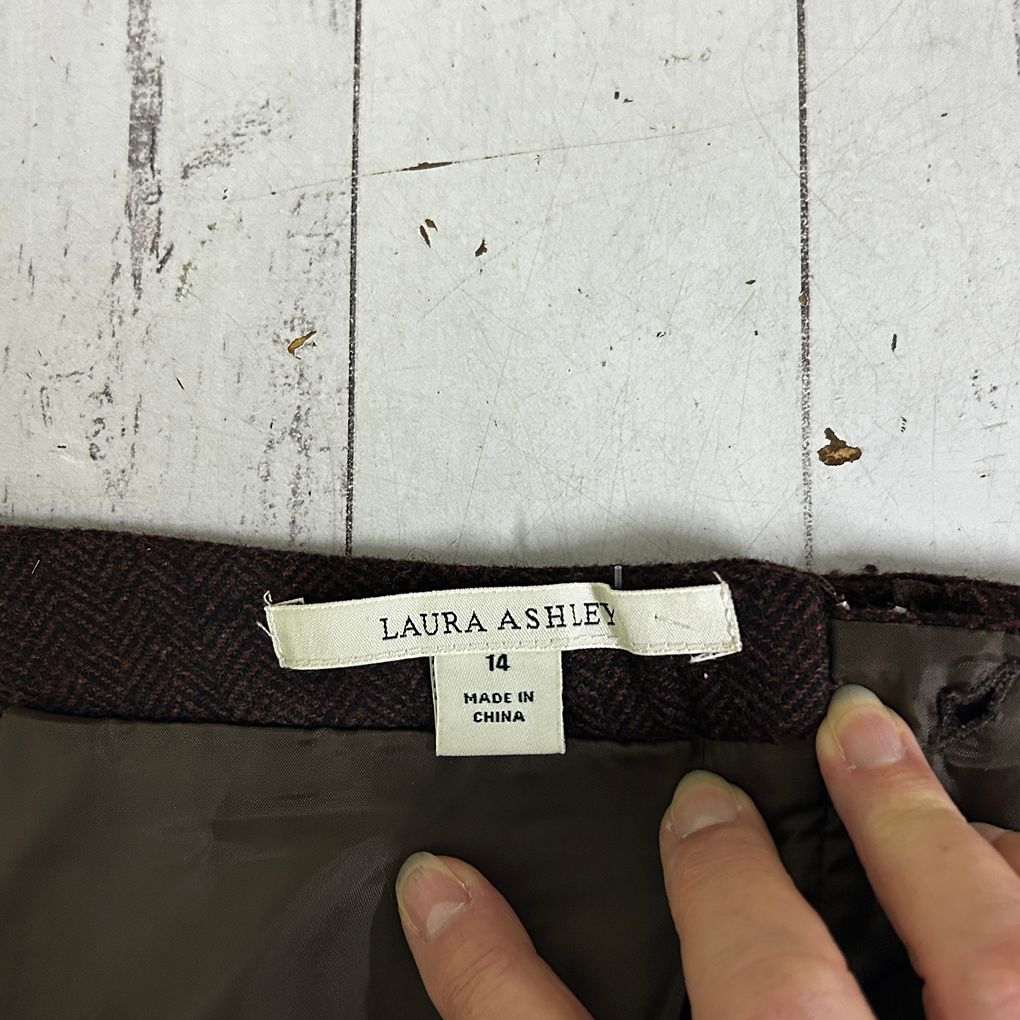 Laura Ashley Chocolate Pencil Wool Blend Skirt - Size 14