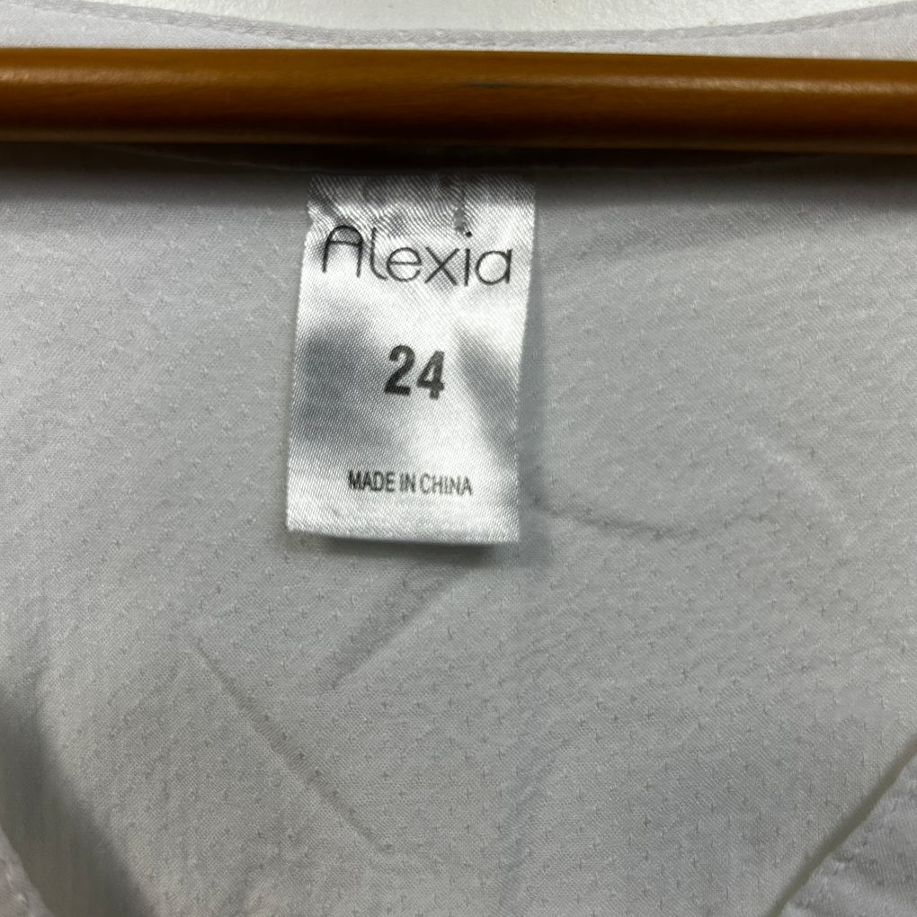 Alexia White Top - Size 24