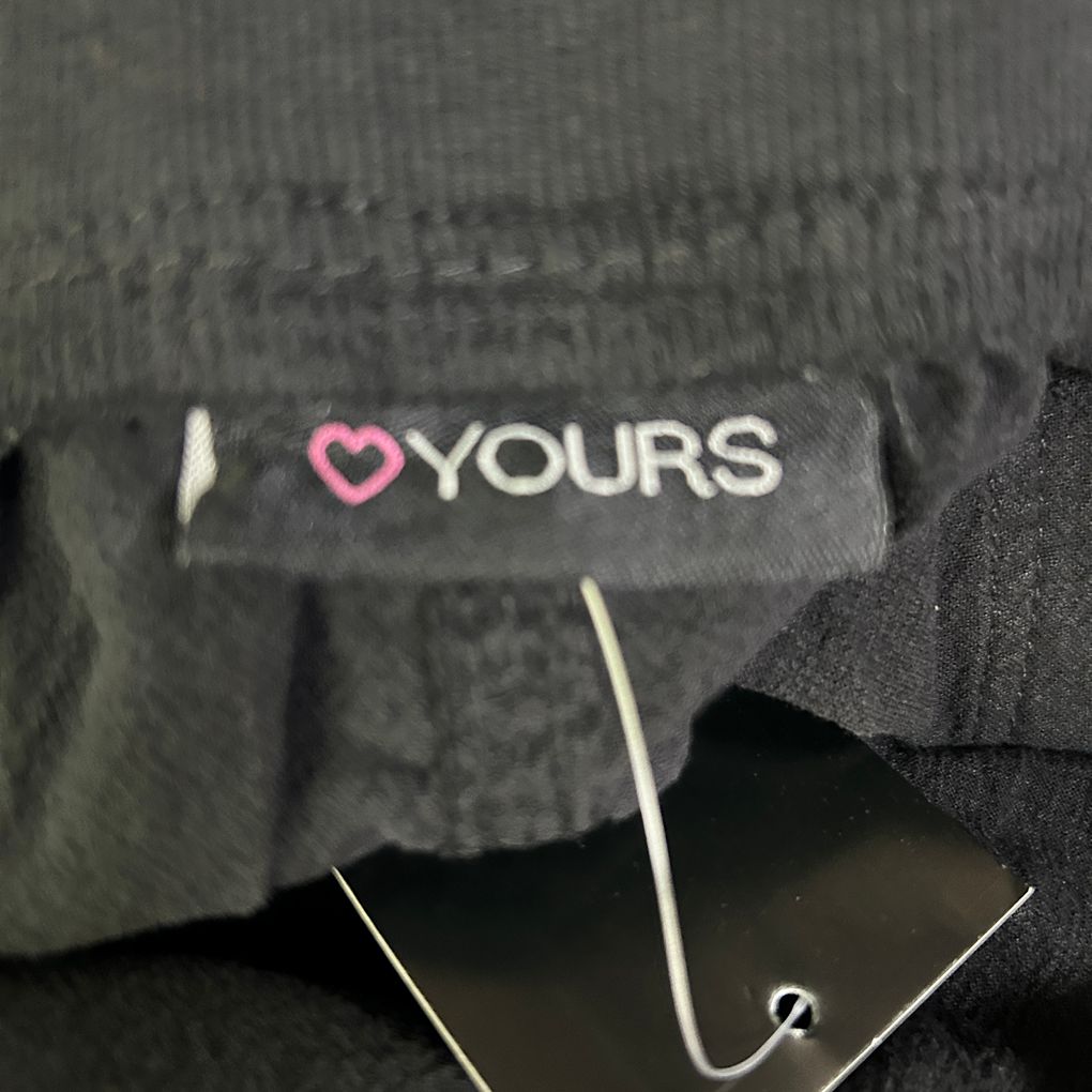 Yours Black Plus Size Cotton Shorts - Size 26/28