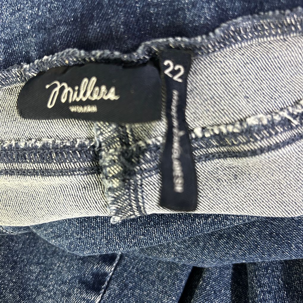 Millers Blue Plus Size Cropped Jeans - Size 22