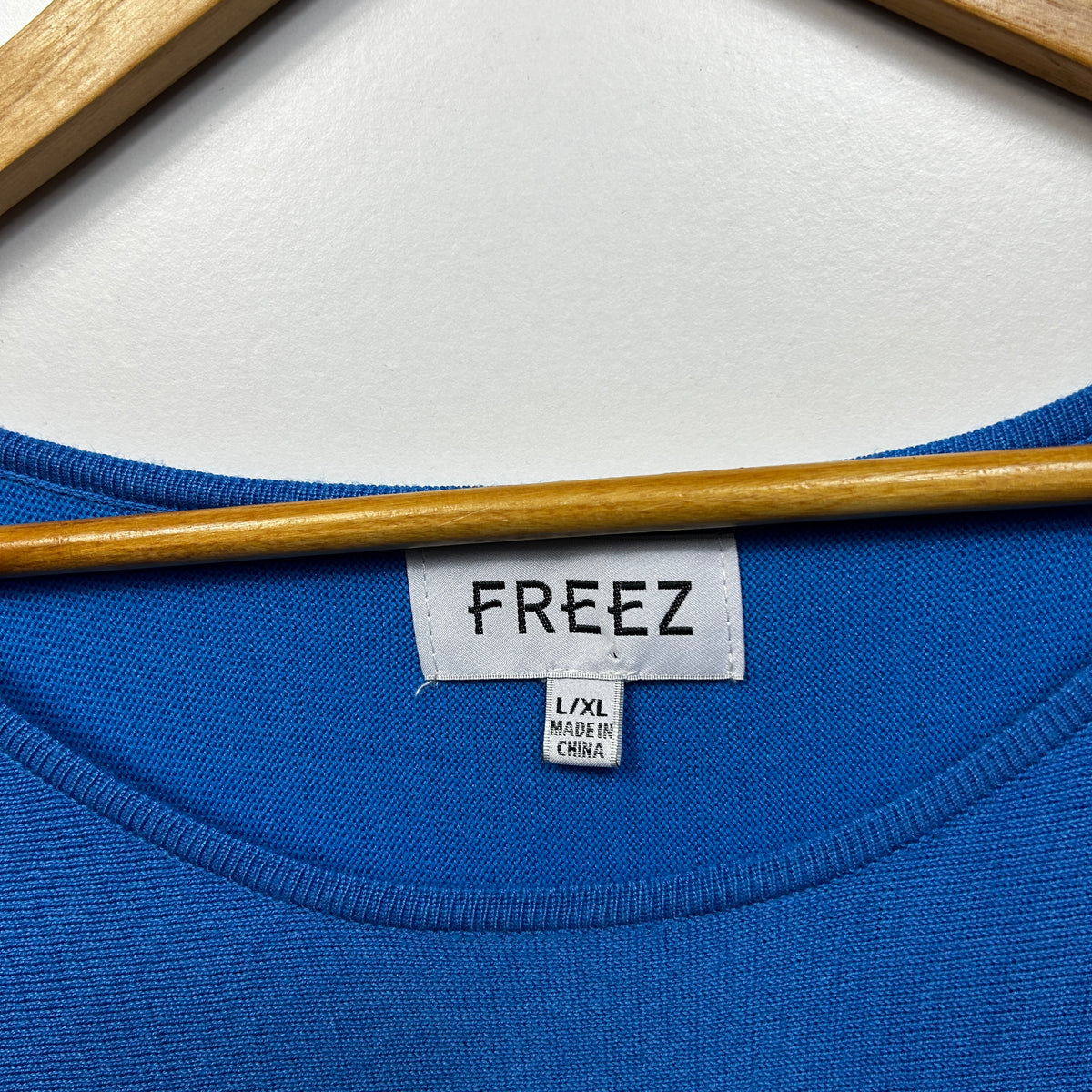 Freez Blue Knit Top - Size L/XL (fault - mark)