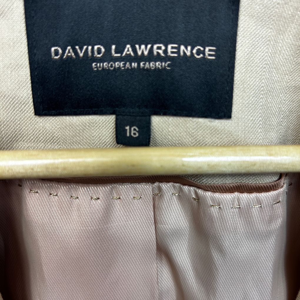 David Lawrence Beige Linen Blazer - Size 16