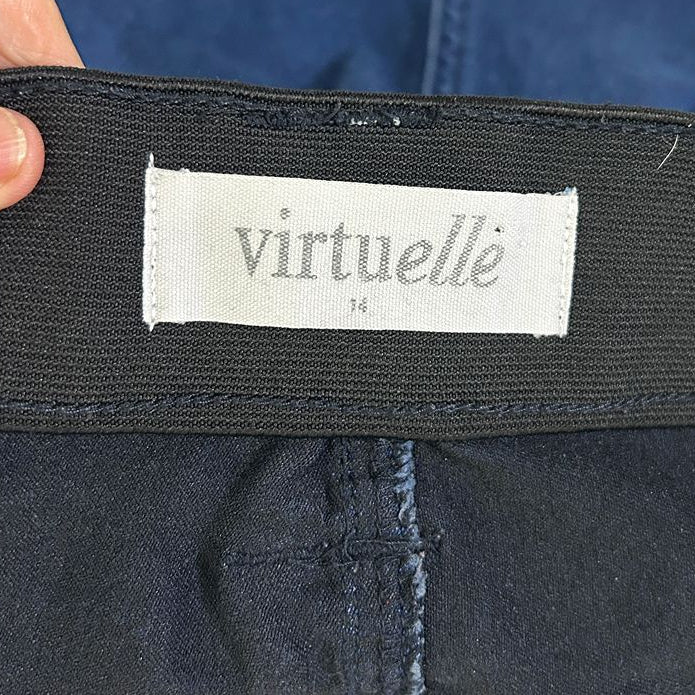 Virtuelle Blue Jeans - Size 14