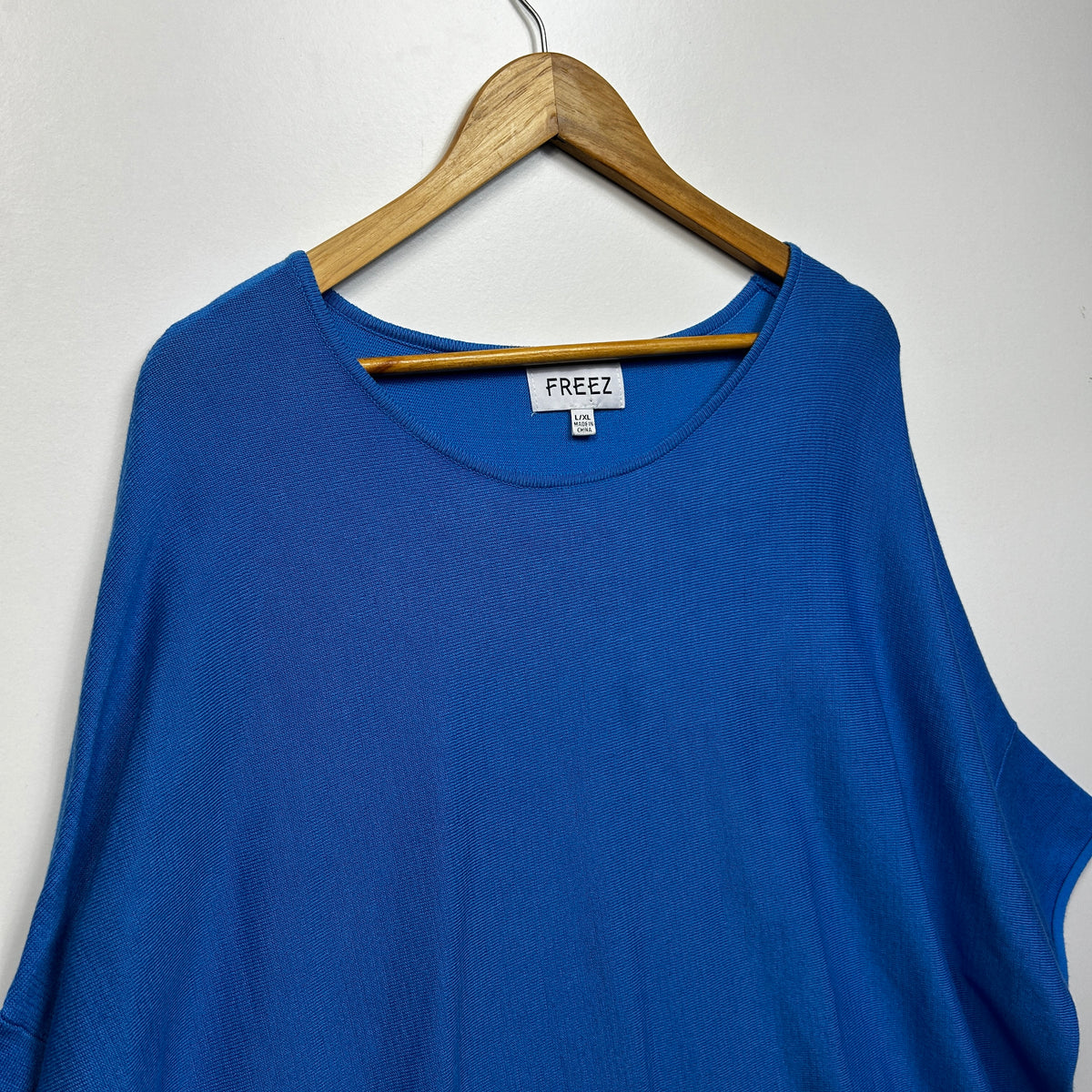 Freez Blue Knit Top - Size L/XL (fault - mark)