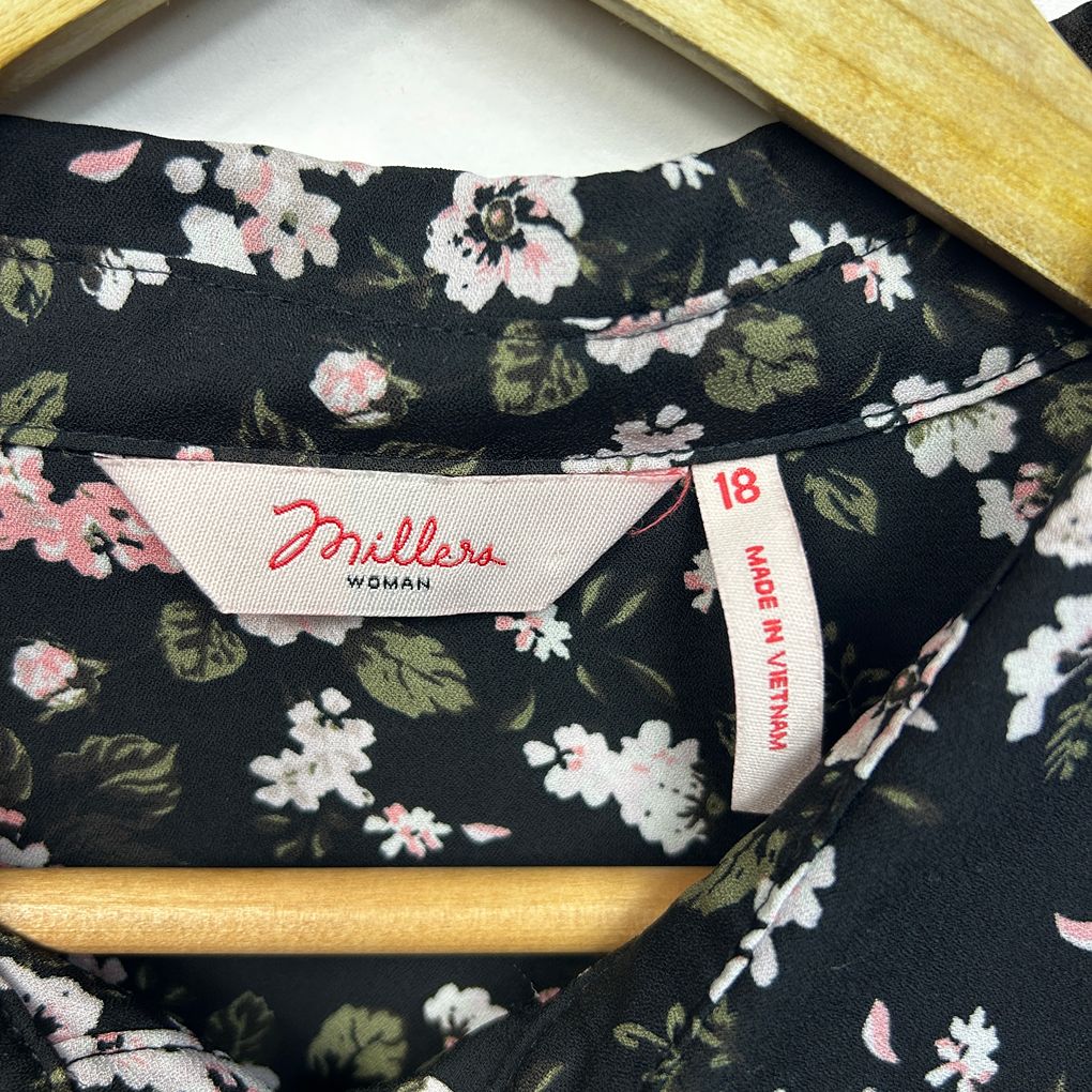 Millers Black Floral Plus Size Shirt - Size 18