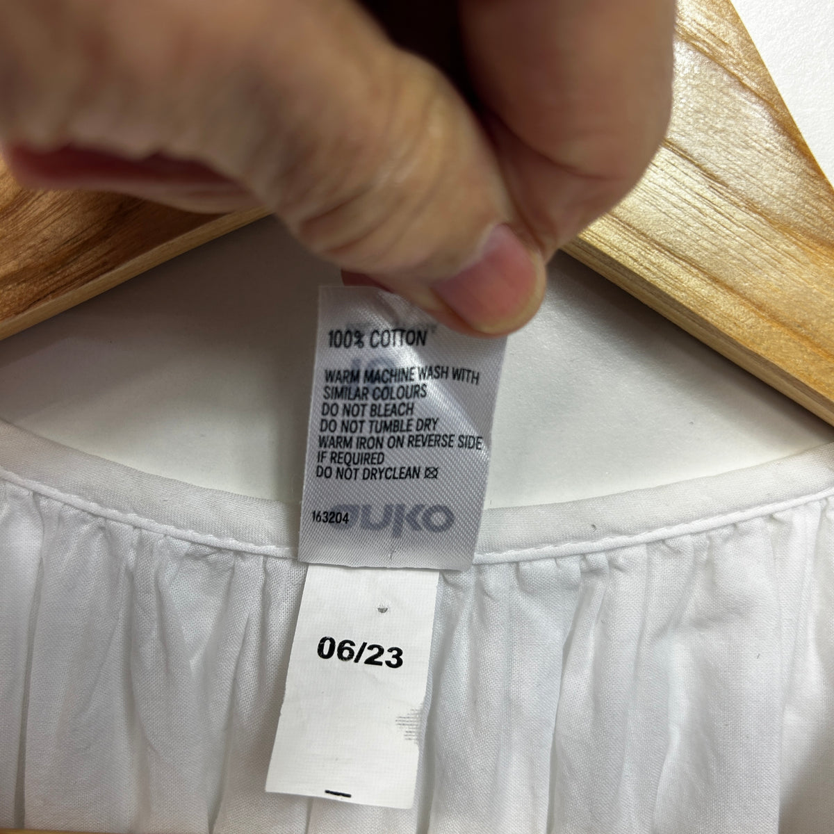 Anko White Plus Size Embroidered Cotton Top - Size 18
