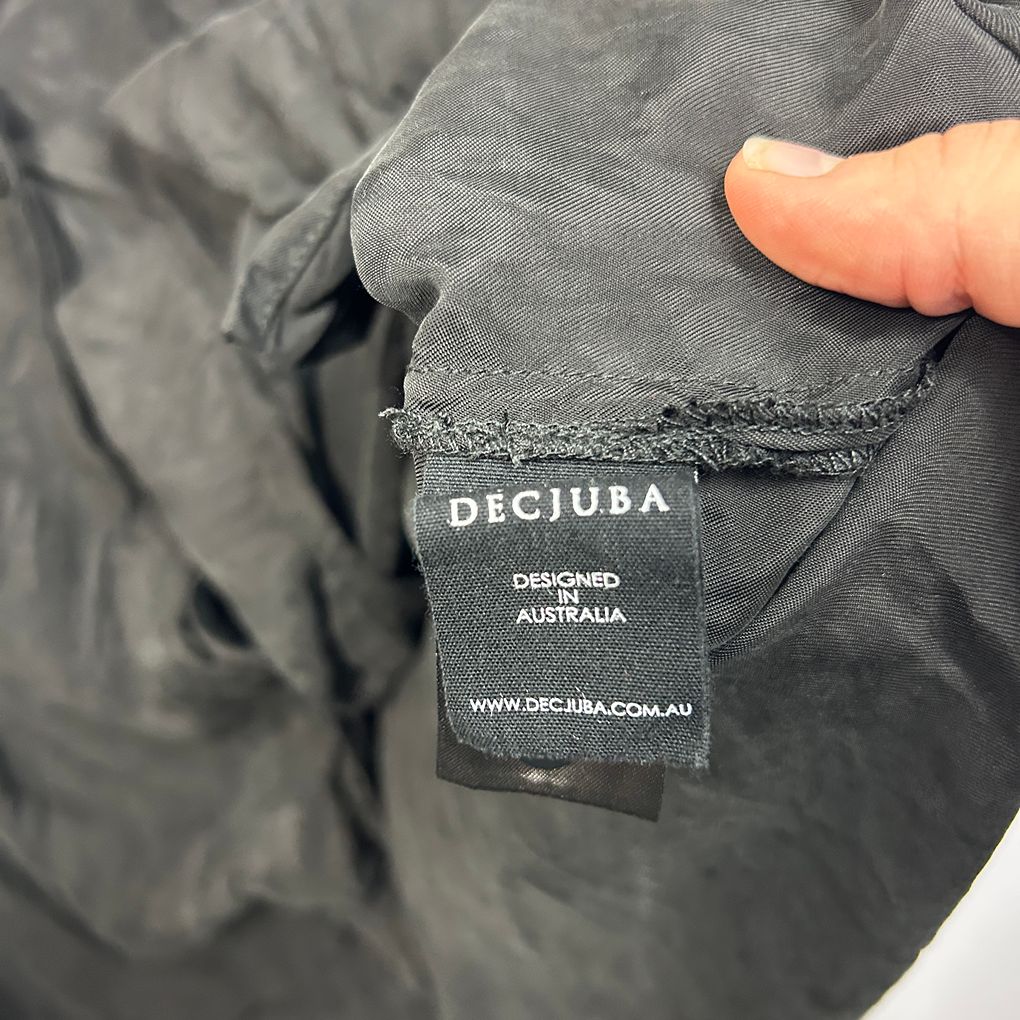 Decjuba Black Button Up Shirt - Size 16