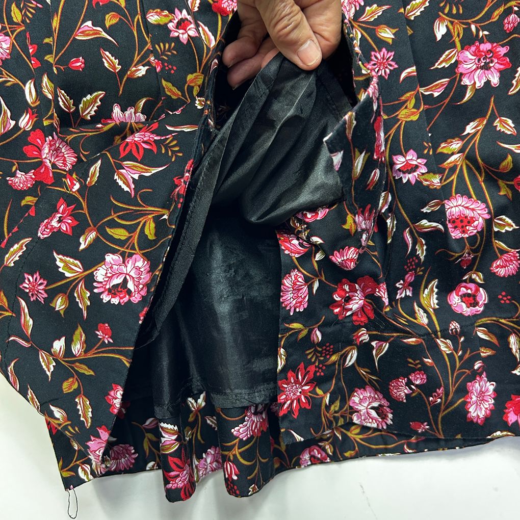 Katies Black Pink Floral Cotton Skirt - Size 16