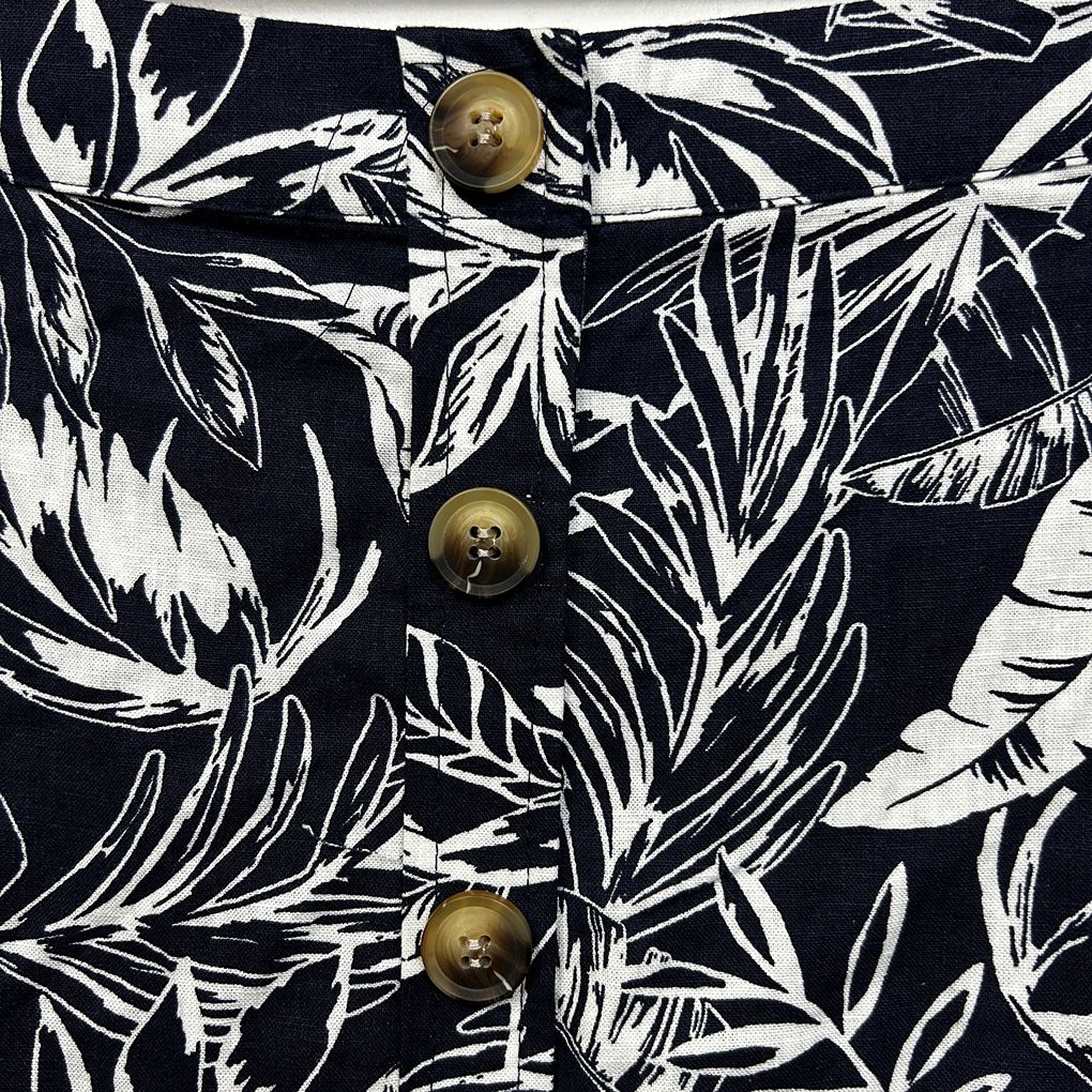 Katies Black White Leaf Plus Size Skirt - Size 18
