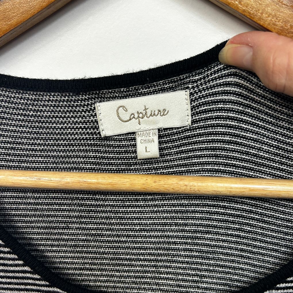 Capture Grey Striped Top - Size 20/L