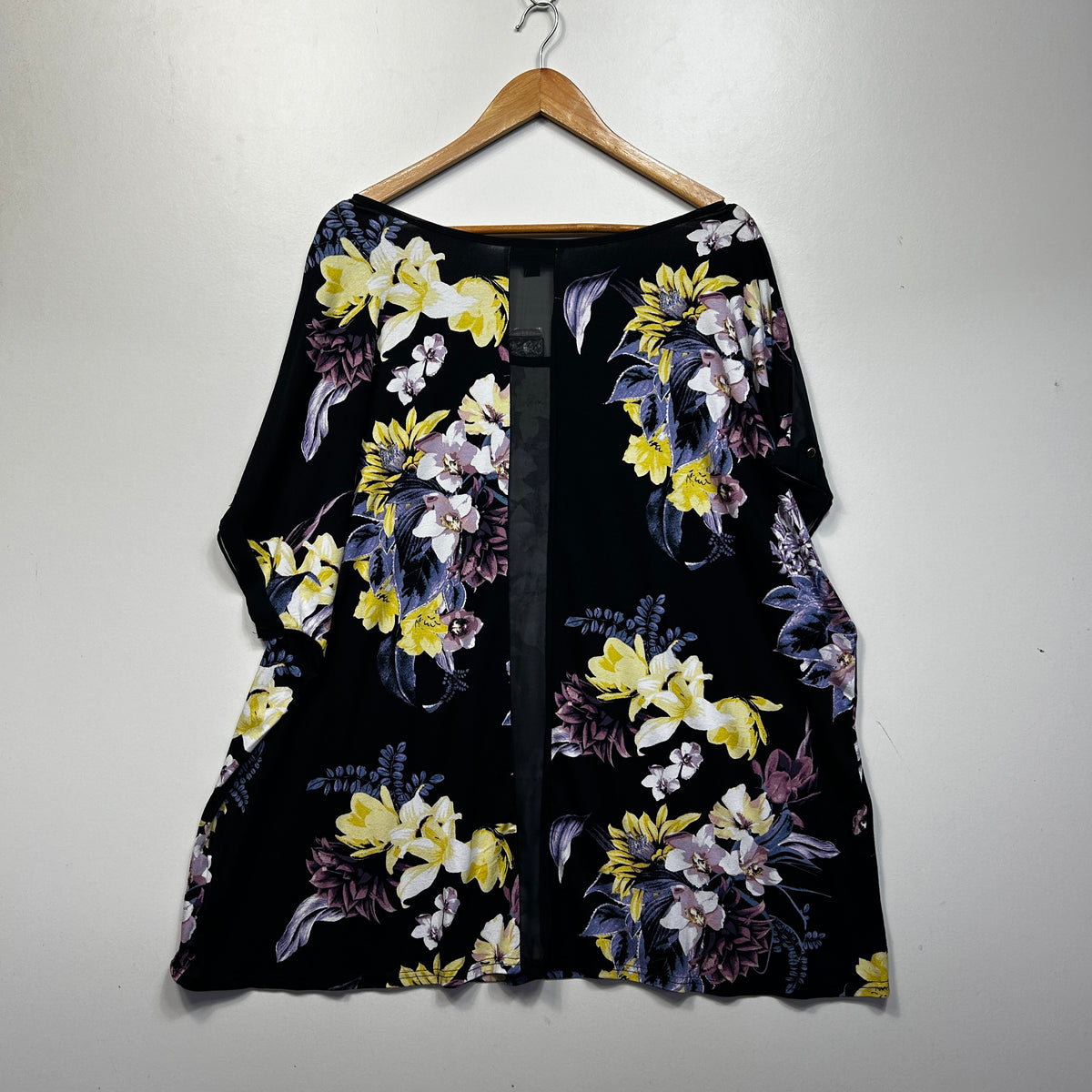 Autograph Black Floral Plus Size Top - Size 2XL/24