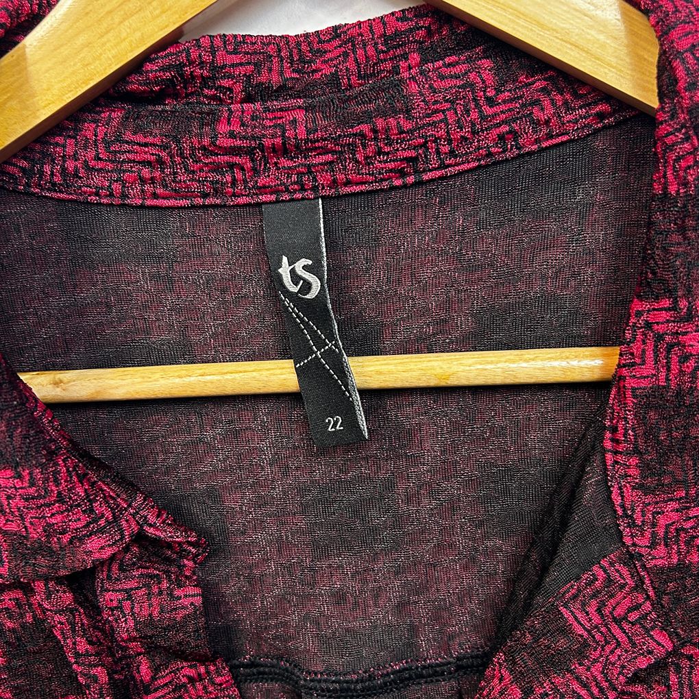Taking Shape Red and Black Print Top - Size 22