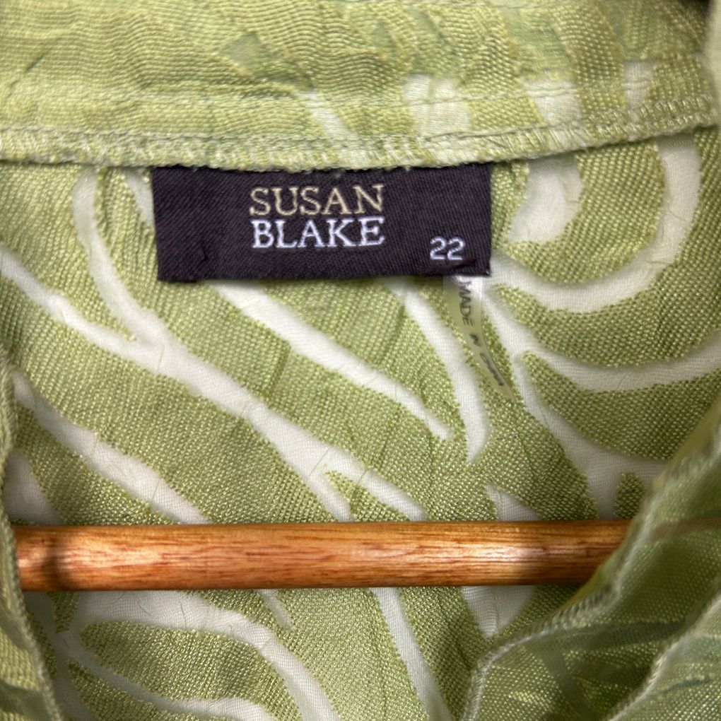 Susan Blake Green Linen Jacket - Size 22