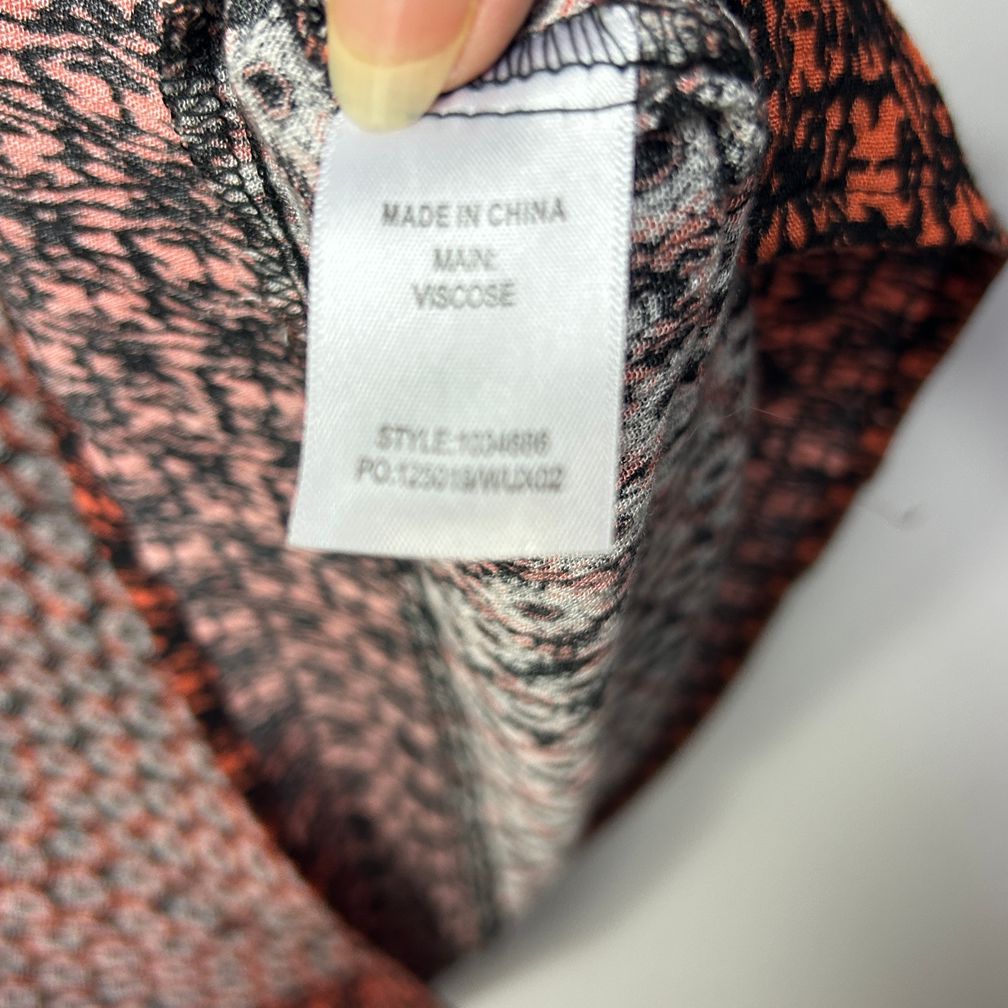 Beme Red Print Top - Size 22/24