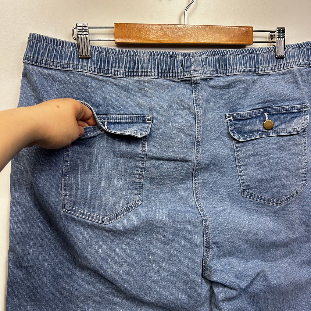 Victoria Hill Blue Plus Size Denim Capri Cropped Pants Jeans - Size 22