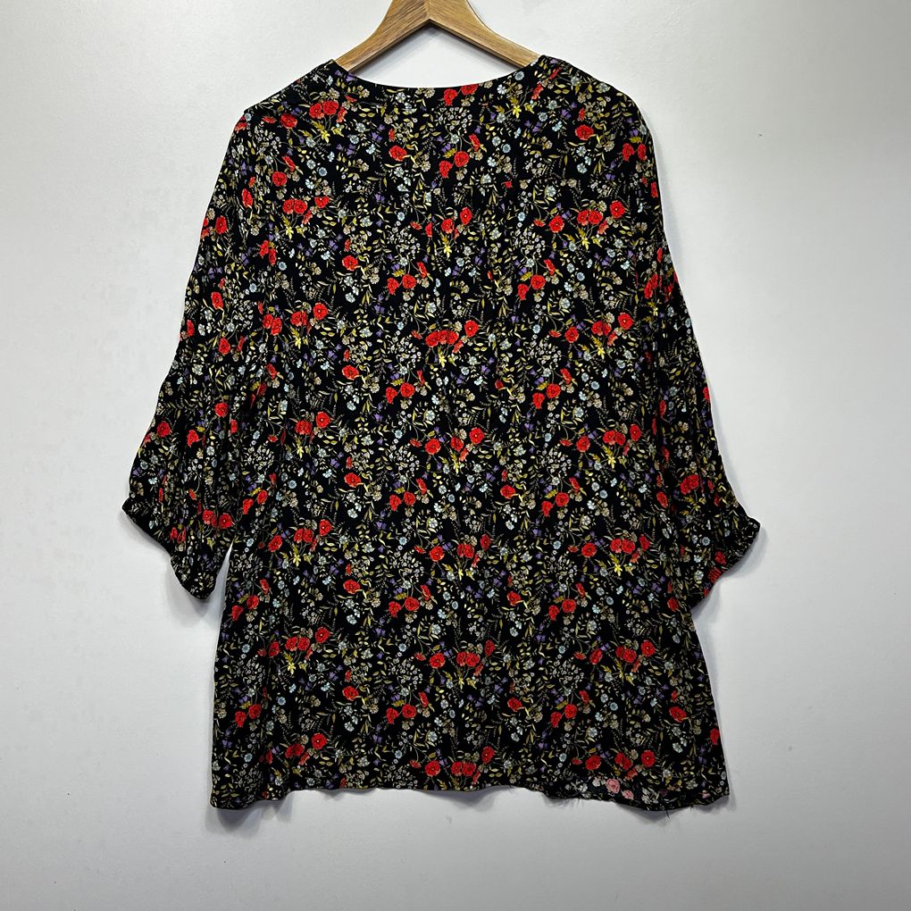 Millers Black Floral Plus Size Top - Size 22
