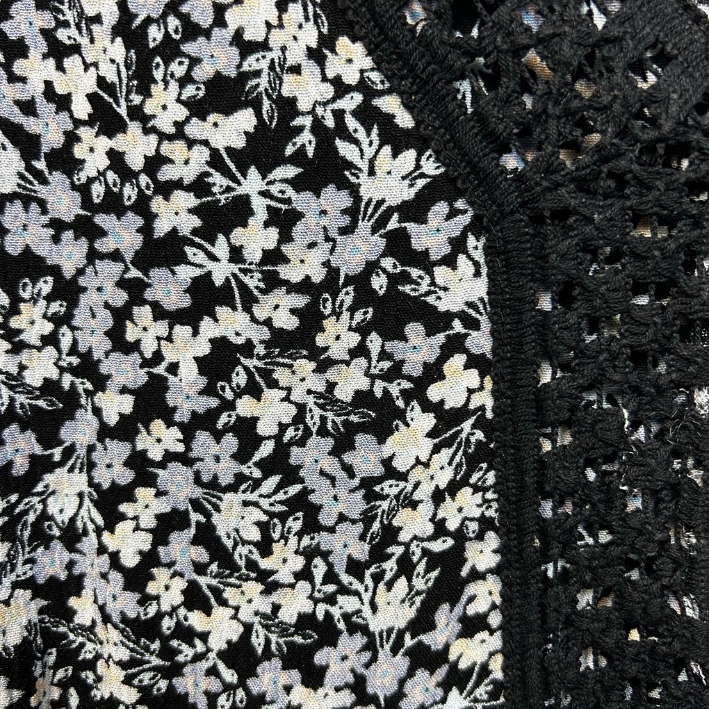 Autograph Black Floral Crochet Trim Top - Size 20