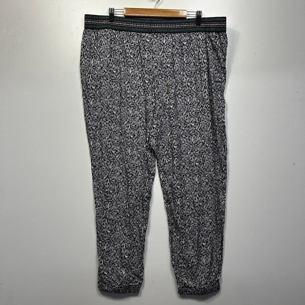 Millers Black Print Pants - Size 22
