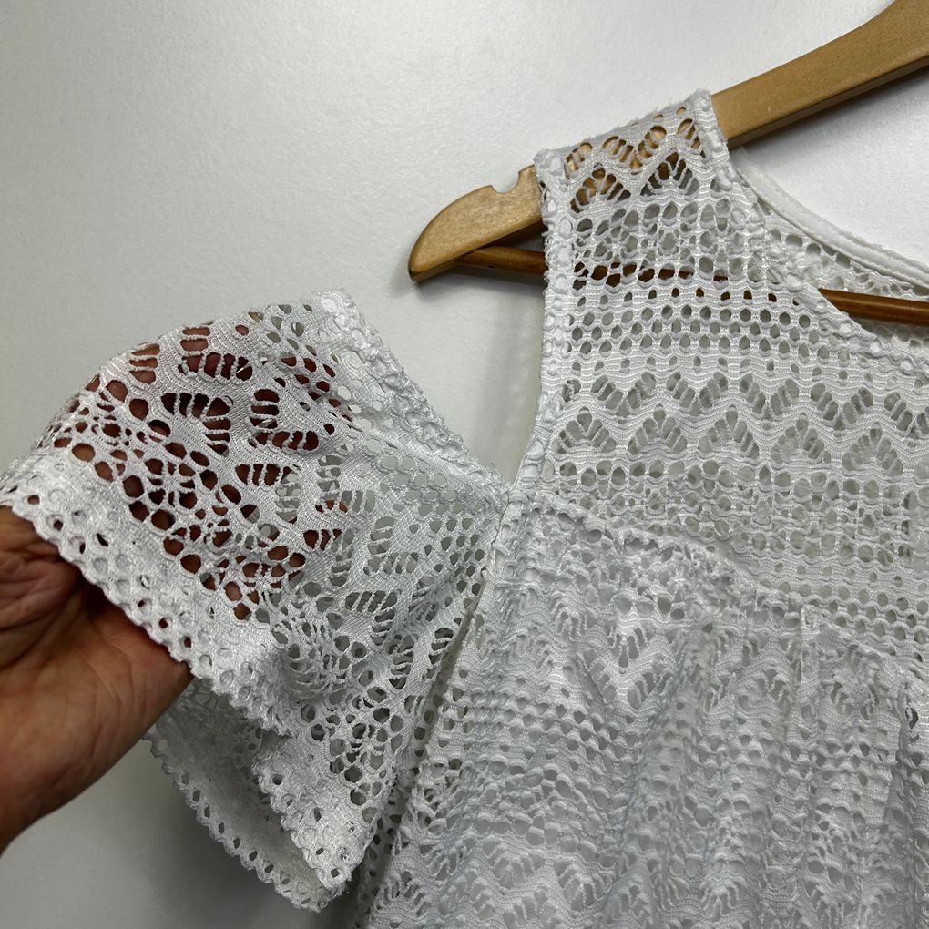 City Chic White Top - Size 14/XS