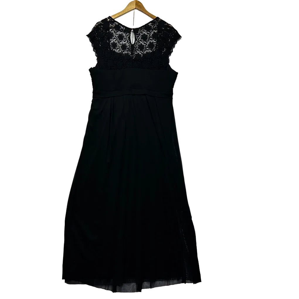 Sara Black Plus Size Lace Maxi Dress - Size 2X
