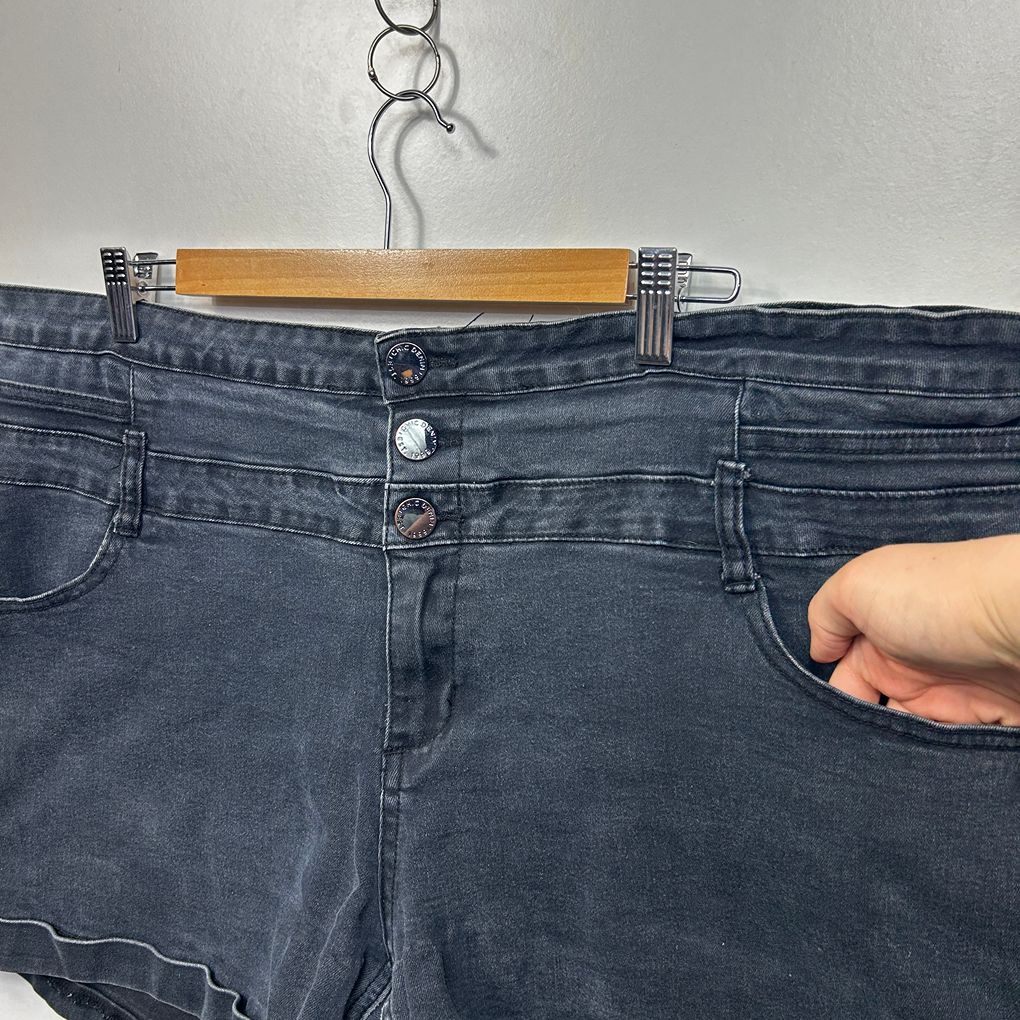 City Chic Black Plus Size Denim Shorts - Size 22