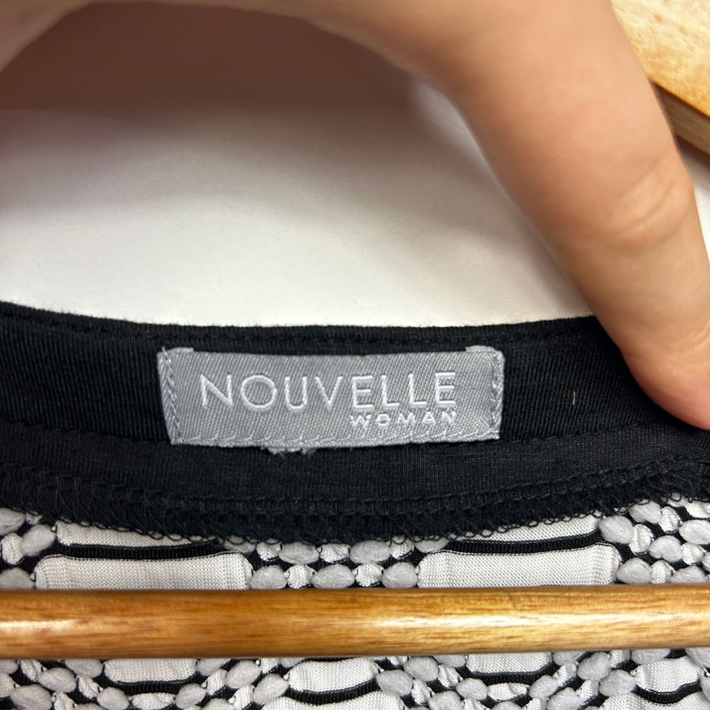 Nouvelle Black & White Zip Jacket - Size 20/22