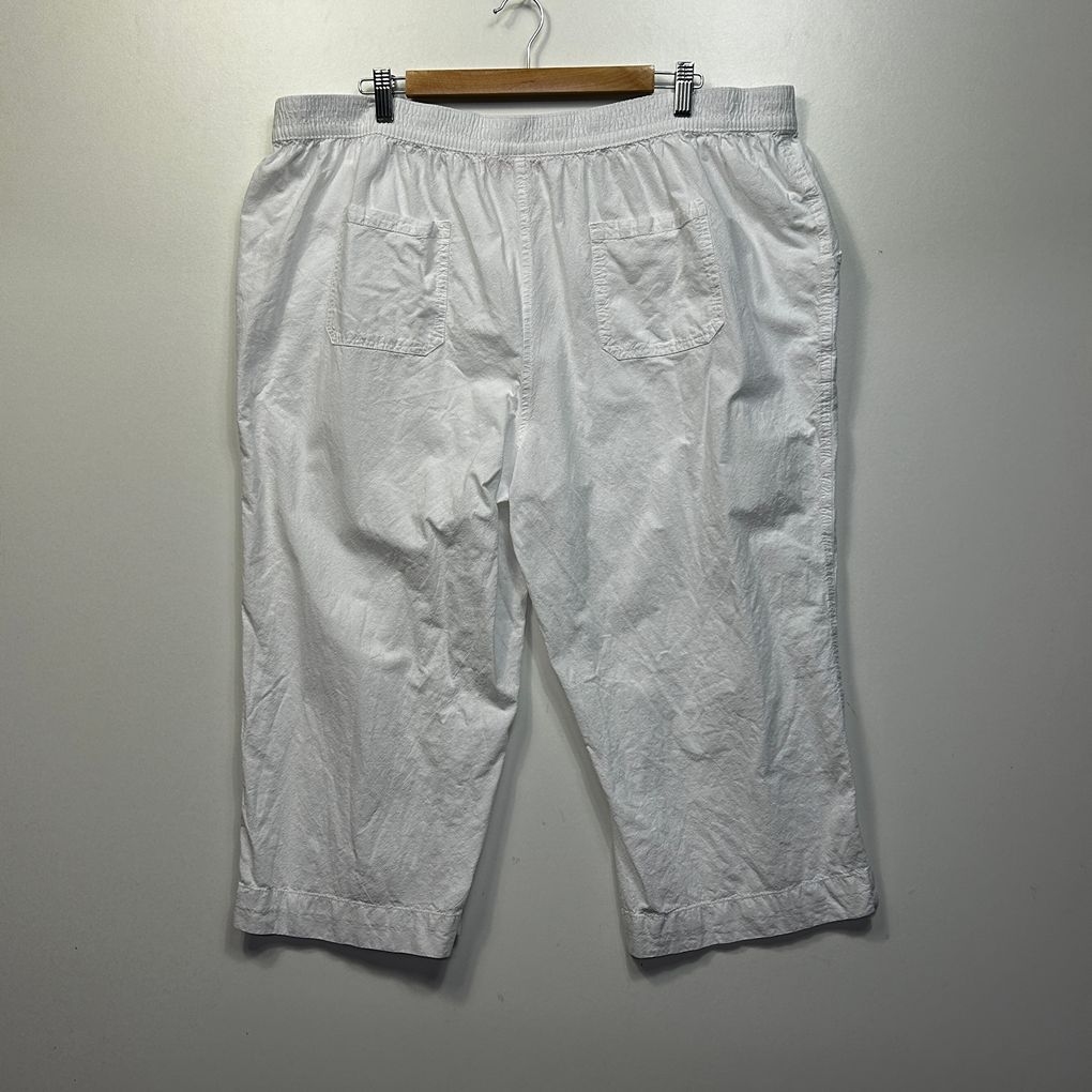 Millers White Plus Size Cotton Cropped Pants - Size 20